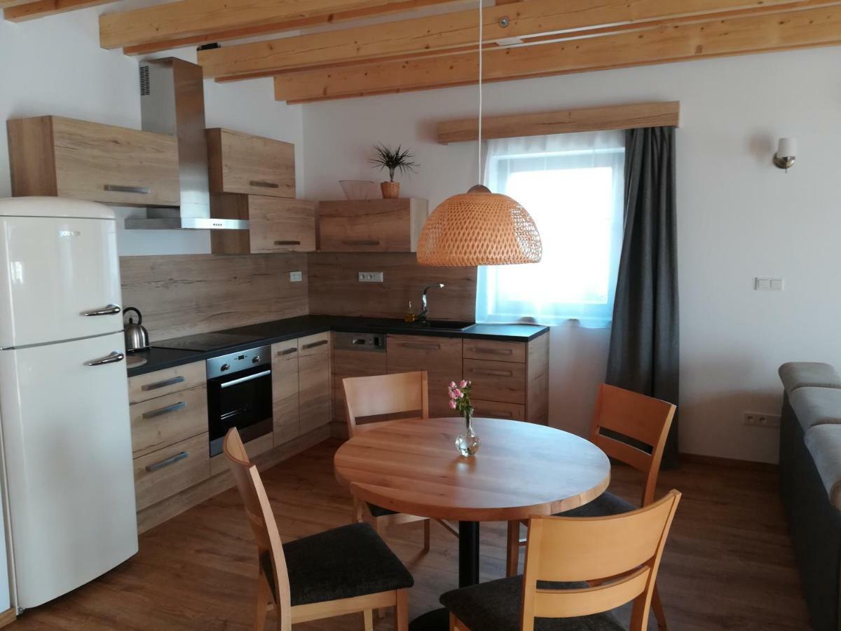 U Holubu Apartment